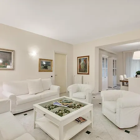 Golden Luxe - Classic 3 Sul Mare Marmo Di Carrara Design Apartment *