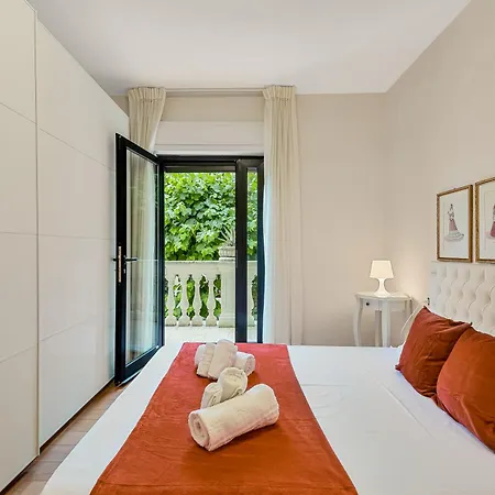 Classic 3 Sul Mare Marmo Di Carrara Design Apartmán *