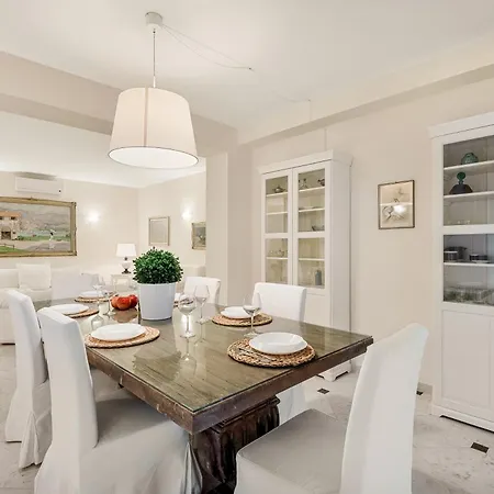 Golden Luxe - Classic 3 Sul Mare Marmo Di Carrara Design Marina di Pietrasanta